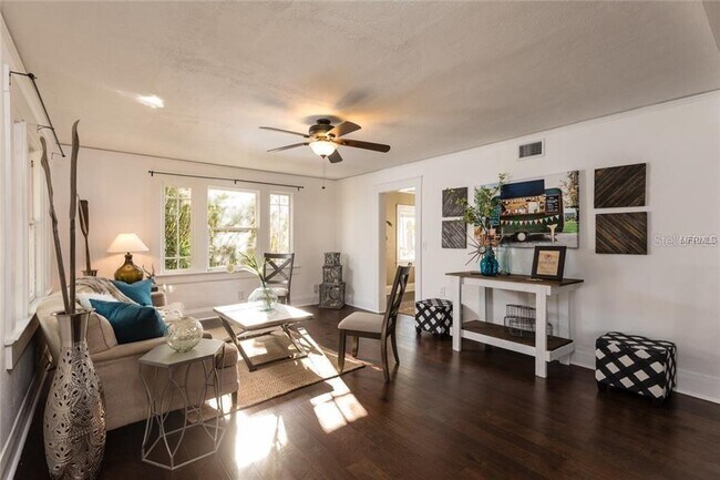 Building Photo - 1111 E Patterson St