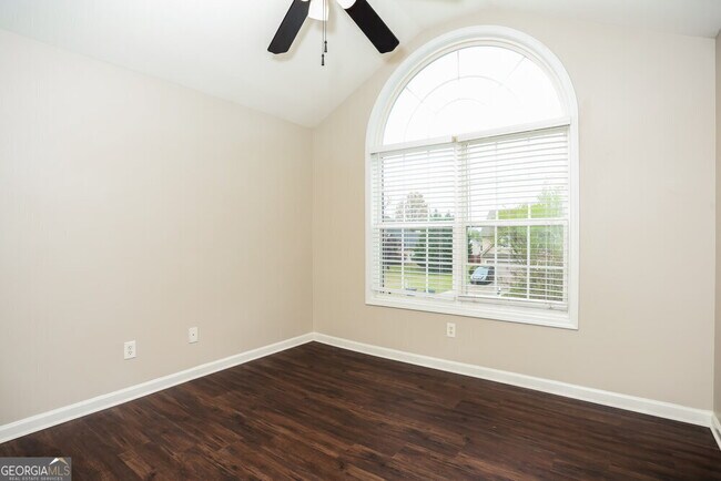 Building Photo - 5102 Redcoat Ln