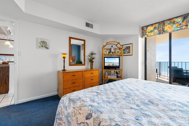 Building Photo - 4701 S Ocean Blvd