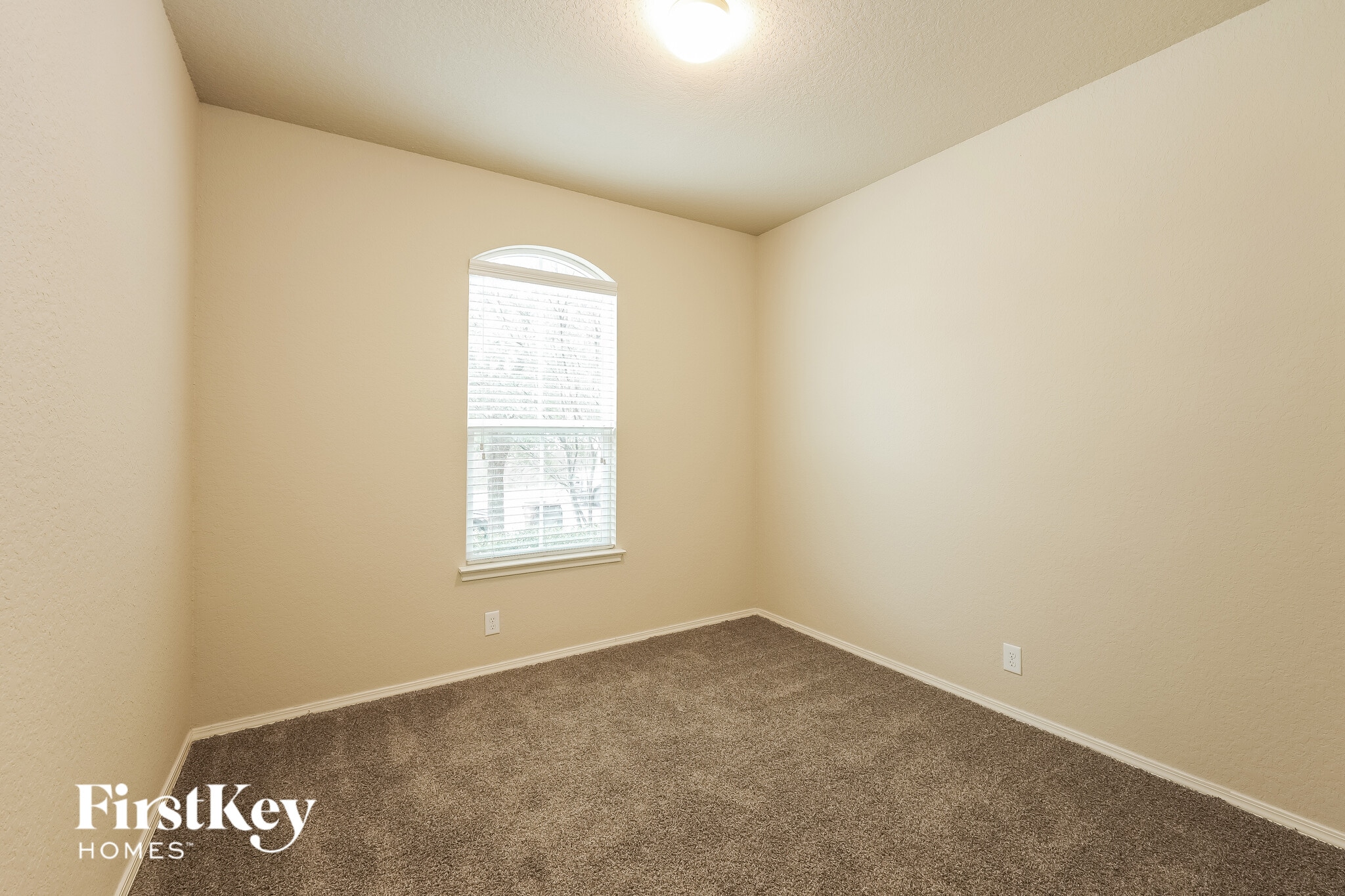 Building Photo - 10834 Mustang Oak Dr