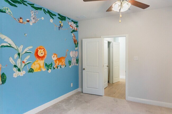 Building Photo - 8016 Sunflower Ln