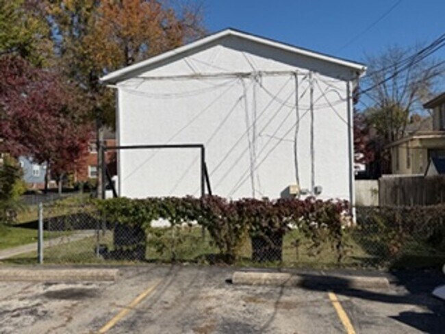 Building Photo - 2637 Adams Ave