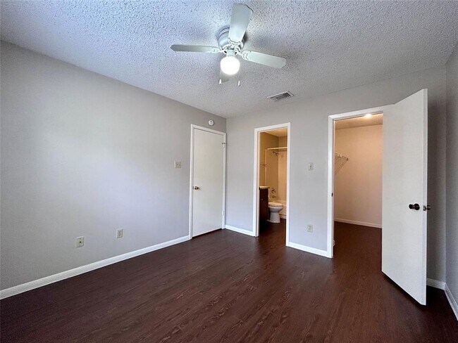 Building Photo - 8900 Schick Rd