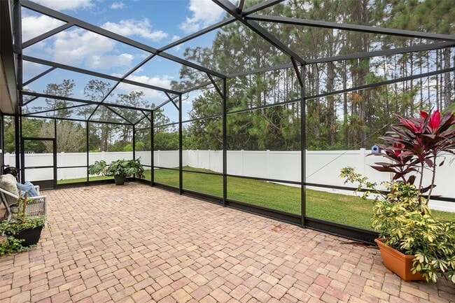 Building Photo - 520 Nogales Ct