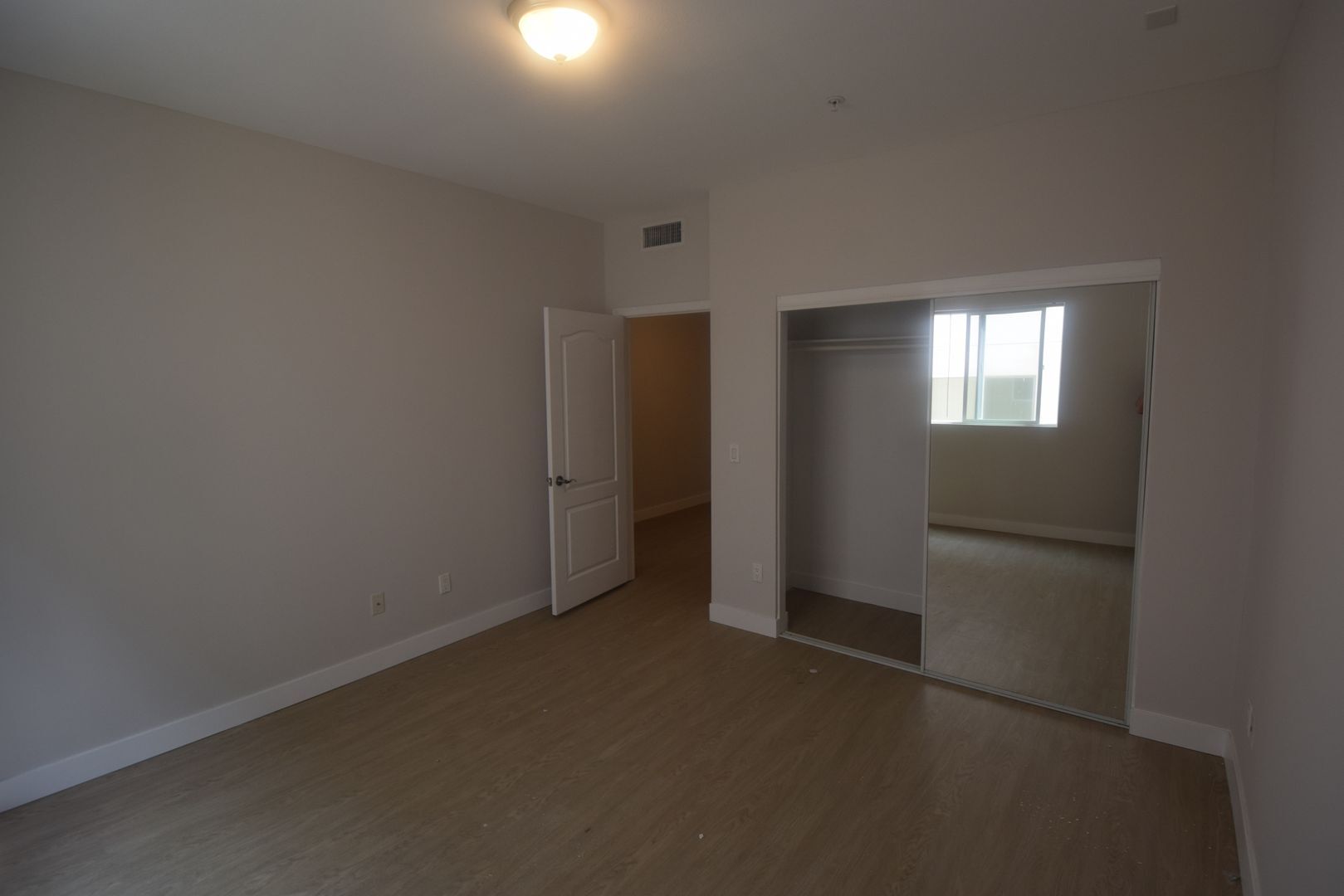 Building Photo - 7122 Amigo Ave