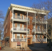 Building Photo - Avon Apartments