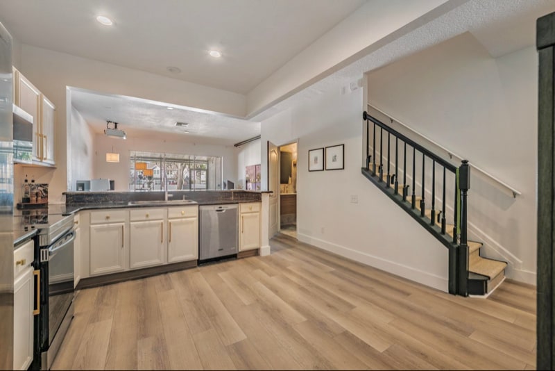 Building Photo - 8434 Sandy Beach St