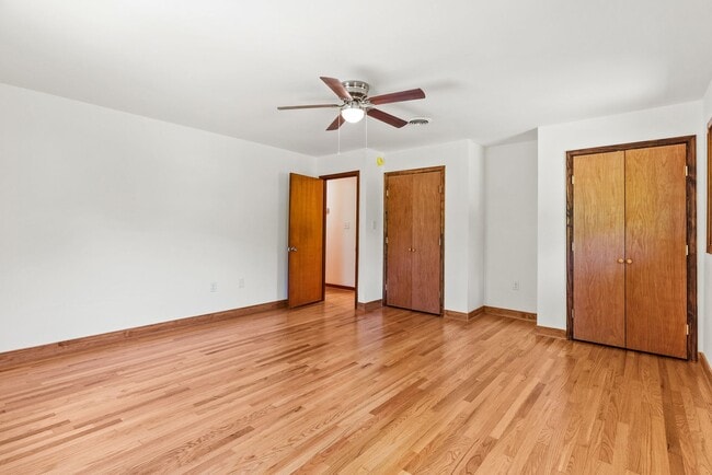 Building Photo - Large 4-Bed Brick Rancher with 2-Car Attached Garage!