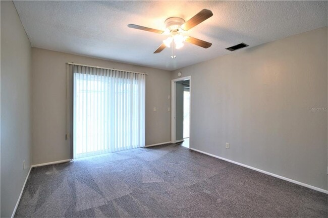 Building Photo - 3082 Cascade Dr