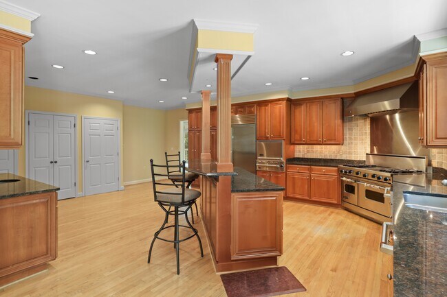 Building Photo - 12010 Waples Mill Rd