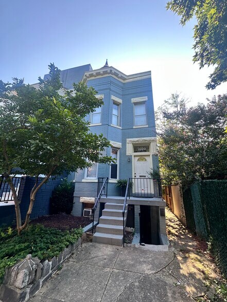 Primary Photo - 2009 Flagler Pl NW