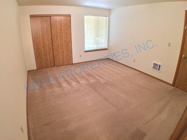 Building Photo - Modern 2-Bed, 2-Bath Multiplex in Gresham – 1126 Sq Ft of Comfortable Living!