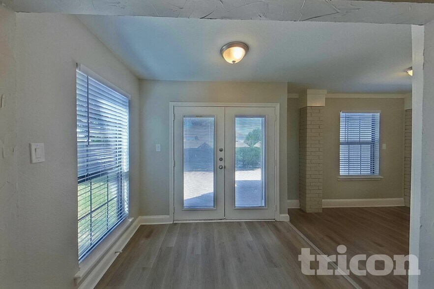 Building Photo - 7724 Grassland Dr