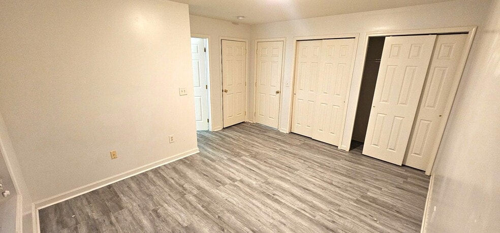 master bed closets - 7 Lotus Dr