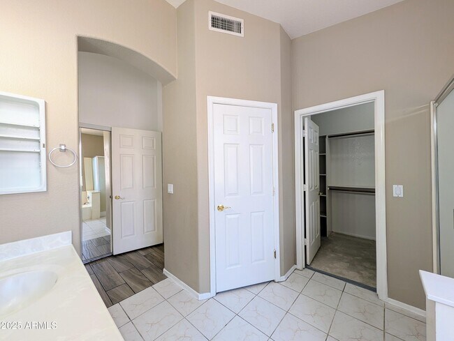 Building Photo - 3028 N 109th Ave