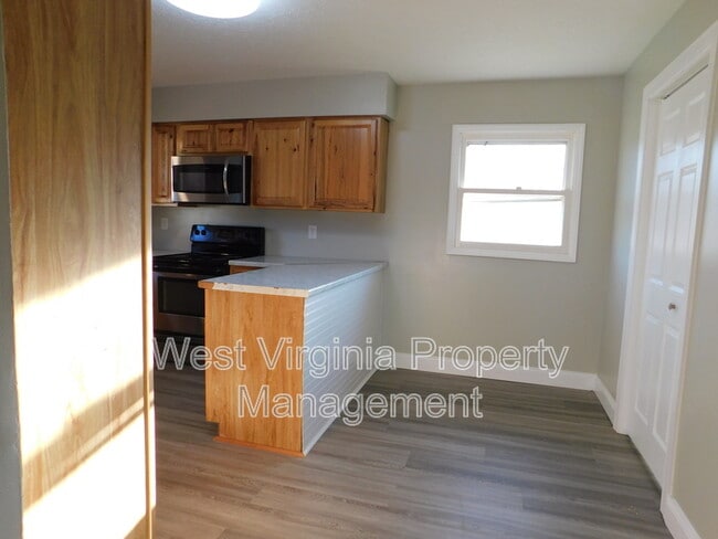 Building Photo - 2090 Prudence Rd