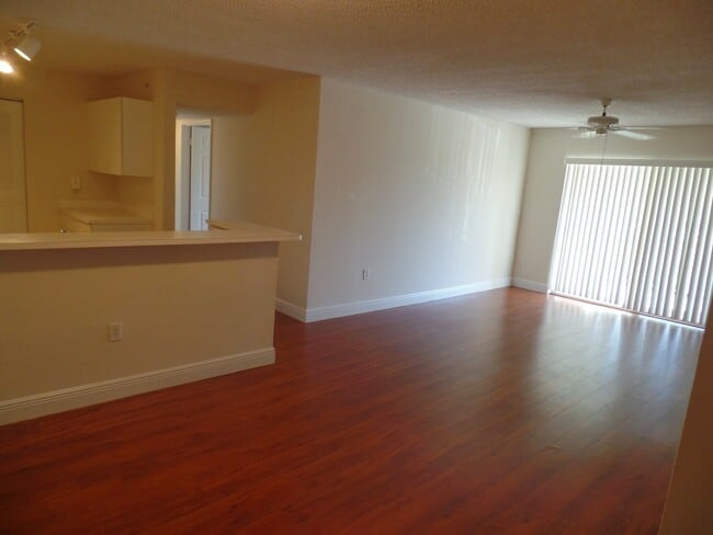 Building Photo - 3844 Lyons Rd