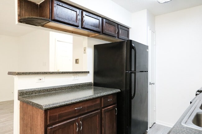 Building Photo - 2750 Holly Hall St