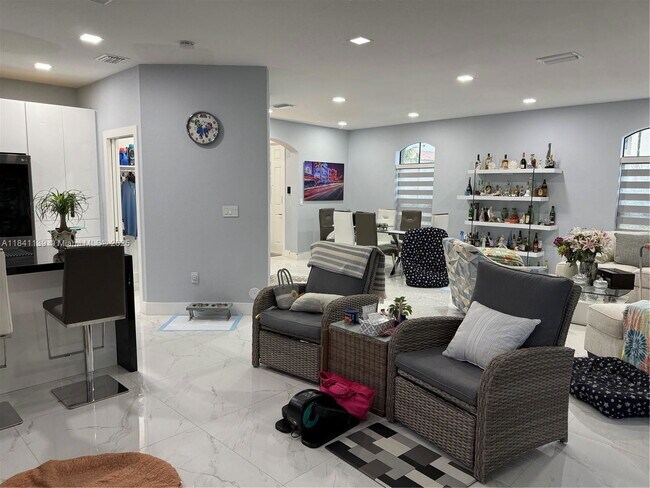 Building Photo - 11300 SW 236 Ln