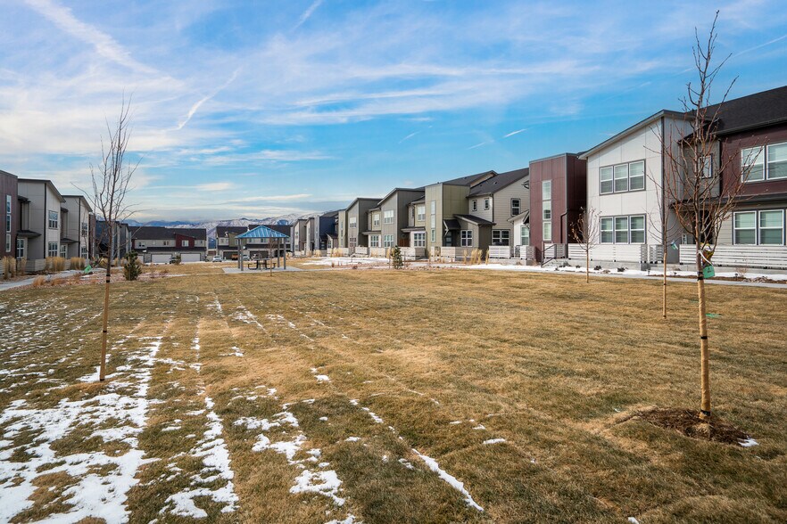 Building Photo - 1643 Rose Quartz Hts