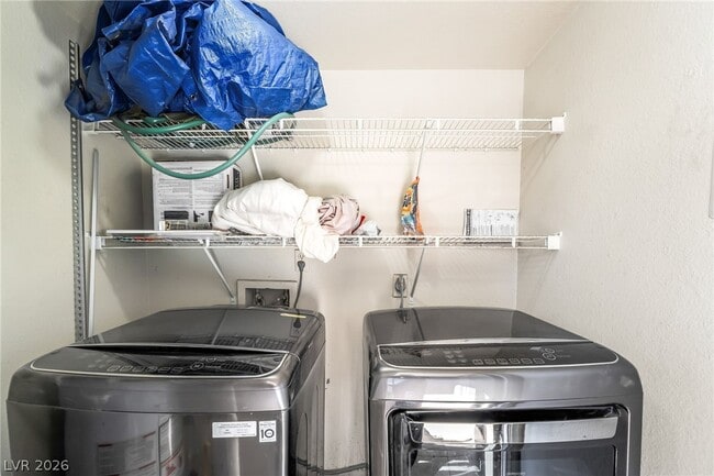 Building Photo - 511 Bass Dr