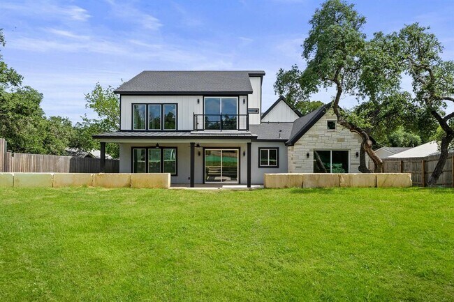 Building Photo - 14804 Arrowhead Dr