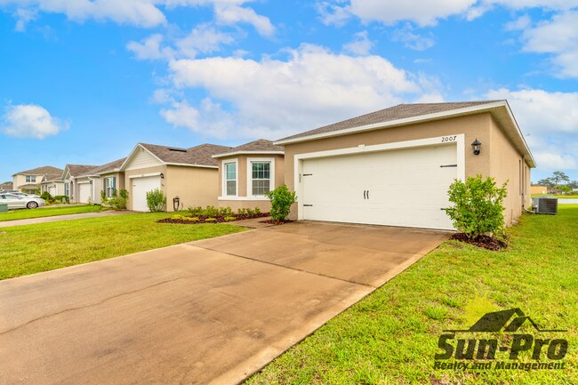 Building Photo - 2007 Glenbrooke Rd.