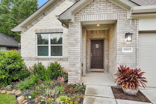 Building Photo - 29019 Pine Forest Dr