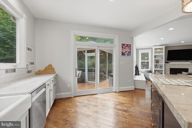 Building Photo - 47791 Macgill Ct
