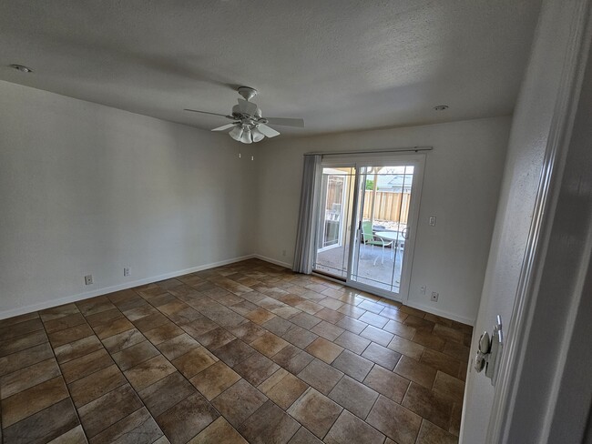 Building Photo - 119 Houlton Ct