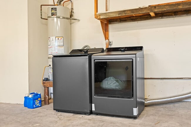 Building Photo - 1676 Raynell Way