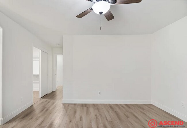 Building Photo - Spacious 4BD/2BA Home in Bakersfield (93312) – Garage, Fireplace & Pet-Friendly!