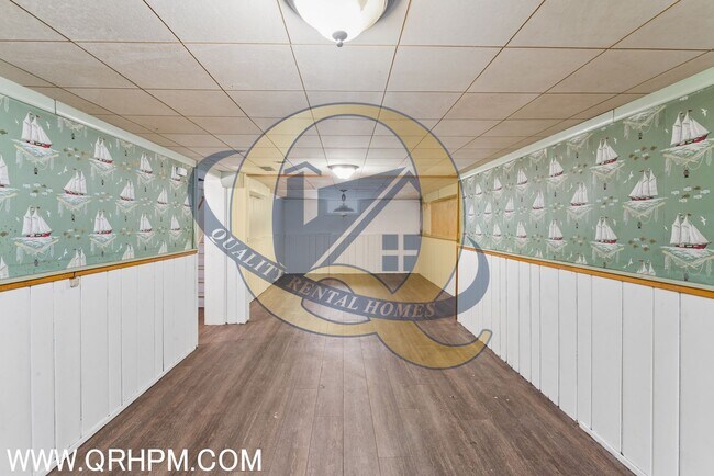 Building Photo - Available Now!!! 4 Bed, 2.5 Bath!!