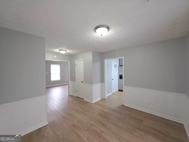 Building Photo - 131 Toby Springs Ln