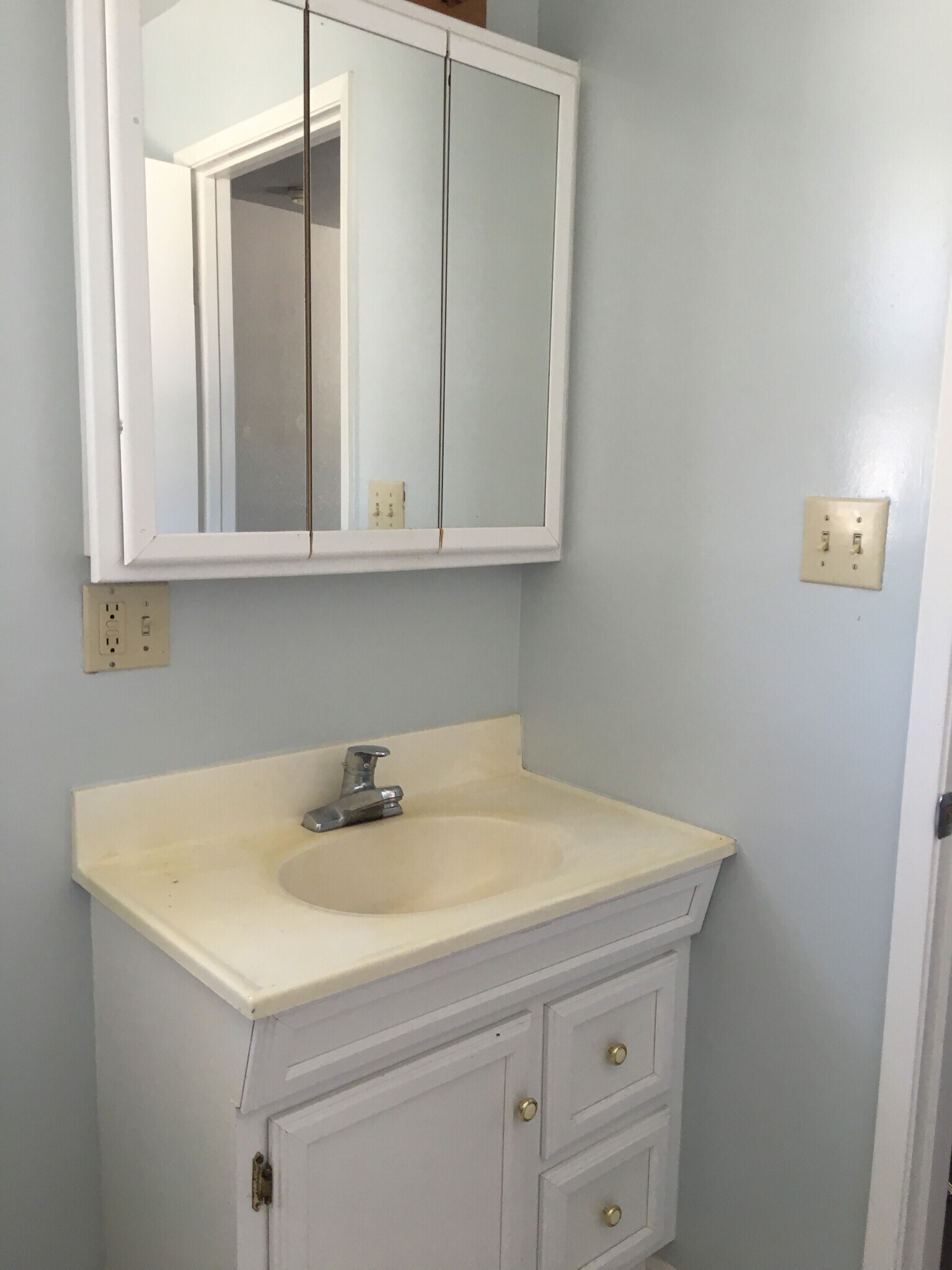 Building Photo - 551 59th Street