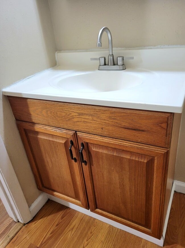 Building Photo - Renovated and Ready to Rent...7 Bradley, Pontoon Beach