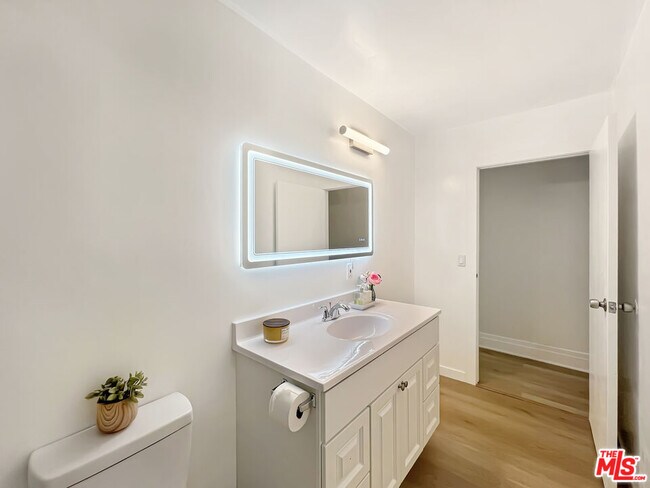 Building Photo - 2166 W 29th Pl