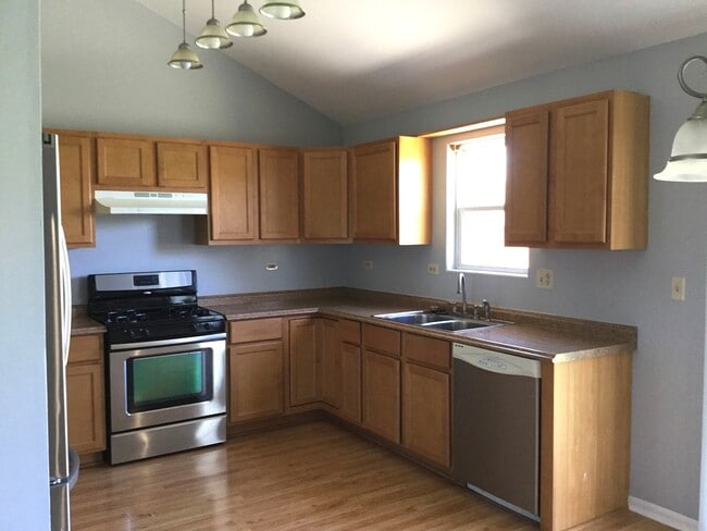 Building Photo - 1509 Green Trails Dr