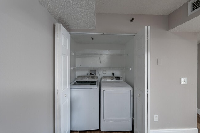 Building Photo - 5590 NW 61st St
