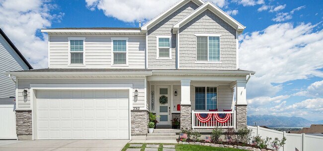 Building Photo - 2273 N Elderberry Dr