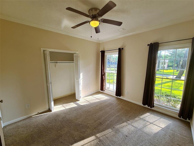 Building Photo - 6474 Halcyon Dr