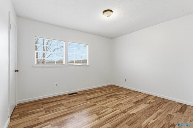 Building Photo - 1506 Toll Gate Rd SE