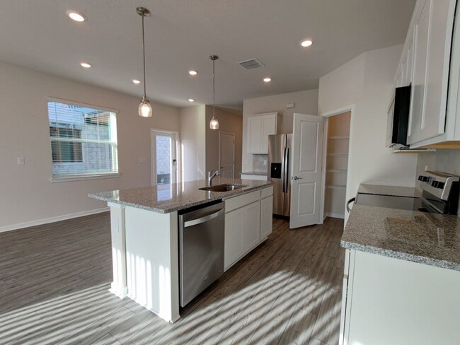 Building Photo - 5389 Elmview Xing