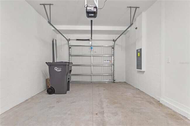 Building Photo - 9421 Cannon Bch Dr