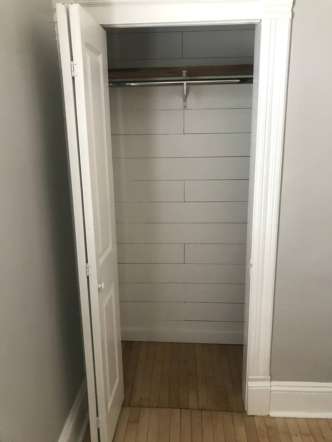 Shiplap, deep closet. - 1233 Jenifer St