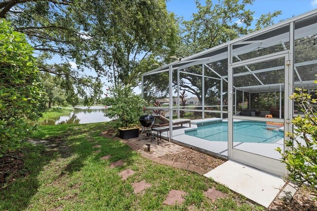 Building Photo - 6620 Colonial Lake Dr