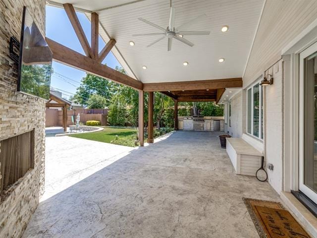 Building Photo - 4432 Willow Ln