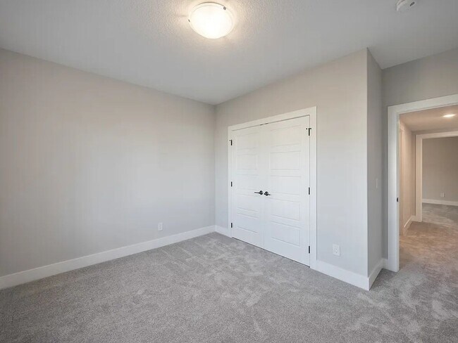Building Photo - Spacious 4-Bedroom Home in Quiet Polk City...