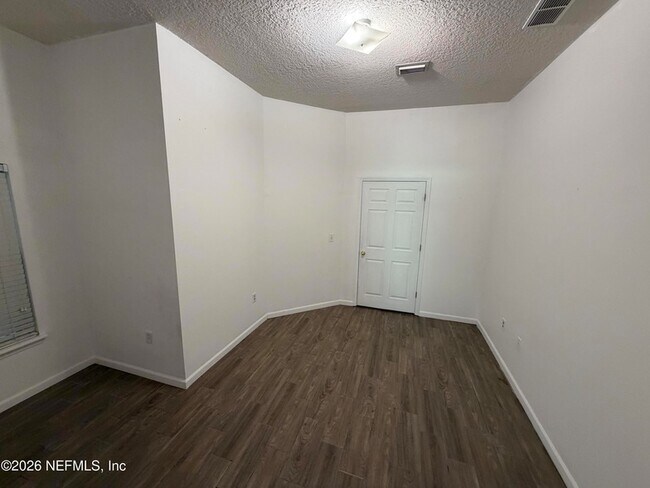 Building Photo - 7071 Deer Lodge Cir