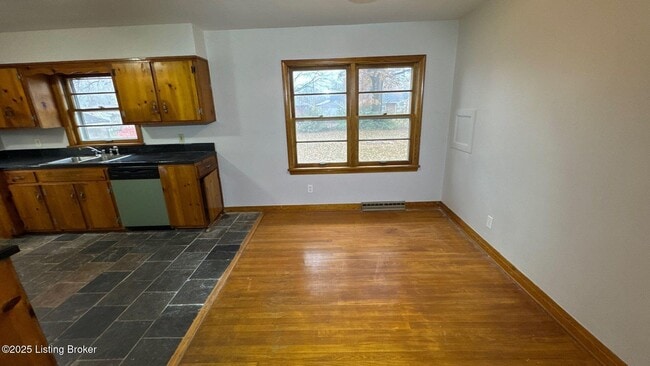 Building Photo - 5908 Ashby Ln